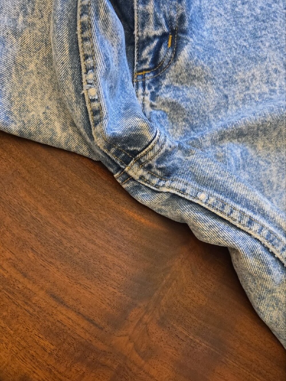 Guess by Marciano Dead Stock Sold Out VINTAGE Y2K Street Wear - Picture 12 of 13